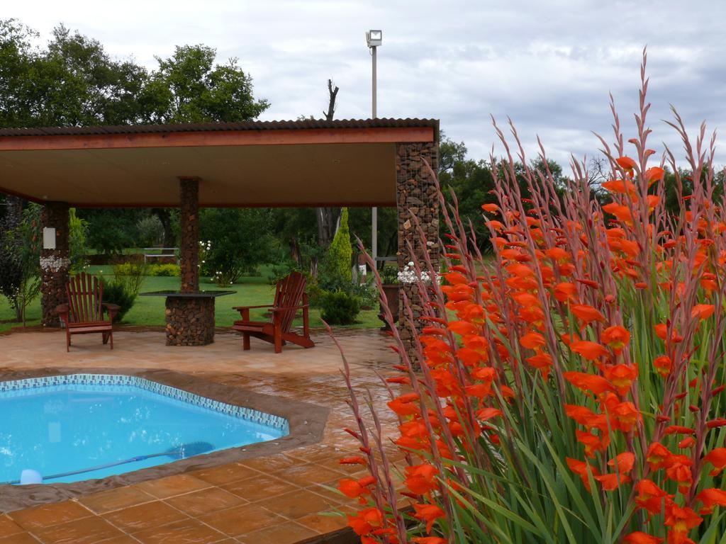 Votadini Country Cottages Magaliesburg Esterno foto